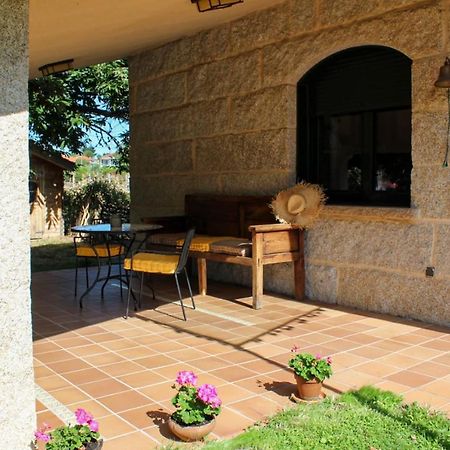 הוילה אורנסה Casa Ascampinas מראה חיצוני תמונה