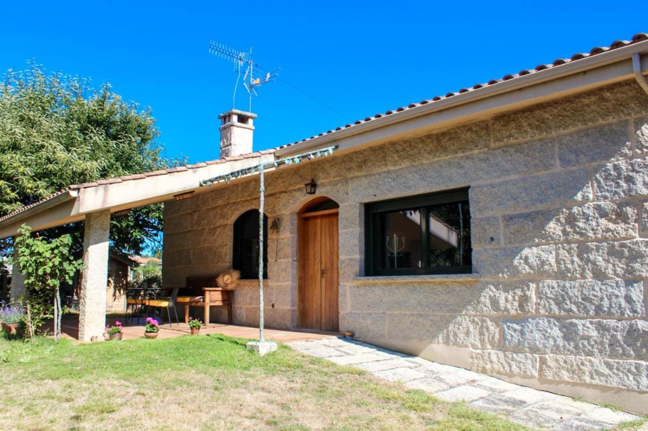 הוילה אורנסה Casa Ascampinas מראה חיצוני תמונה
